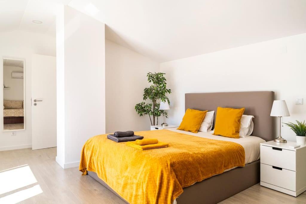 Beach, Ocean View & Bright House Ericeira Esterno foto
