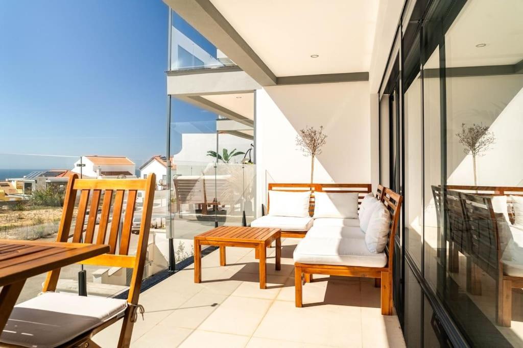 Beach, Ocean View & Bright House Ericeira Esterno foto